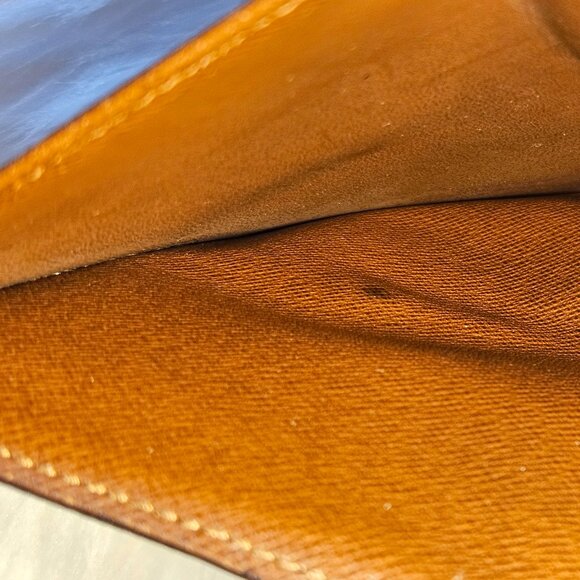 Louis Vuitton Monogram Trifold Passport Wallet - Picture 14 of 17